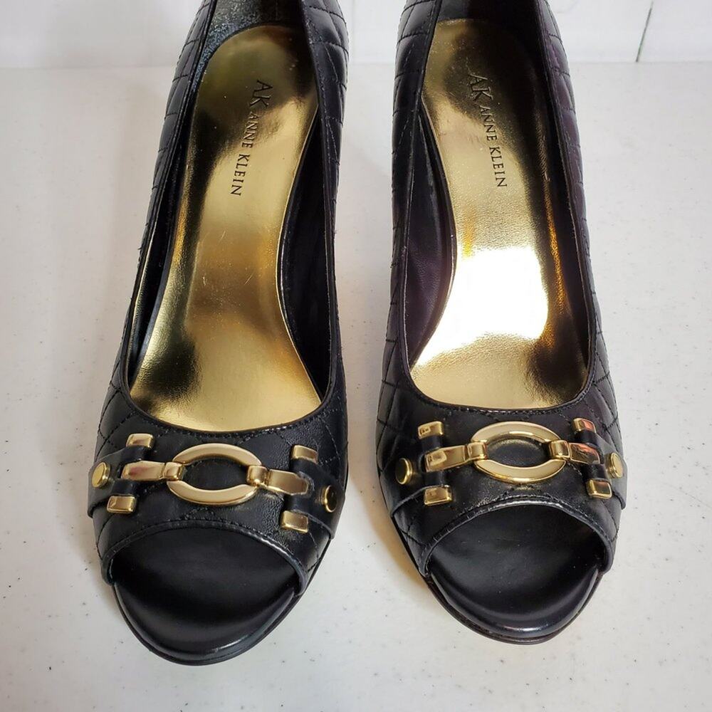 AK Anne Klein Quilted Leather Peep Toe Pumps Heels 9M - Picture 4 of 10